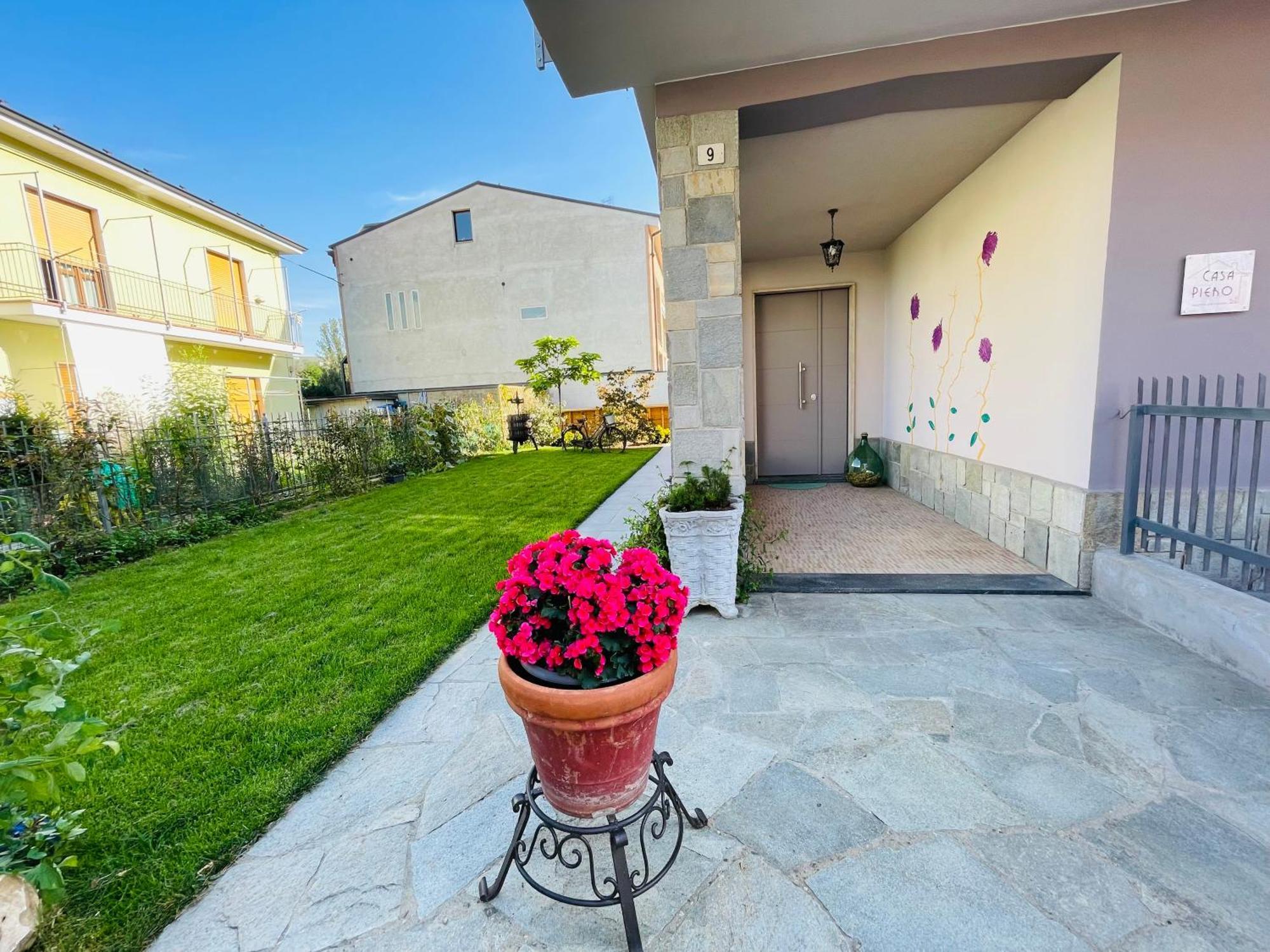 Casa Piero, Relax E Piscina Privata Tra Le Colline Delle Langhe Villa Alba  Exterior foto
