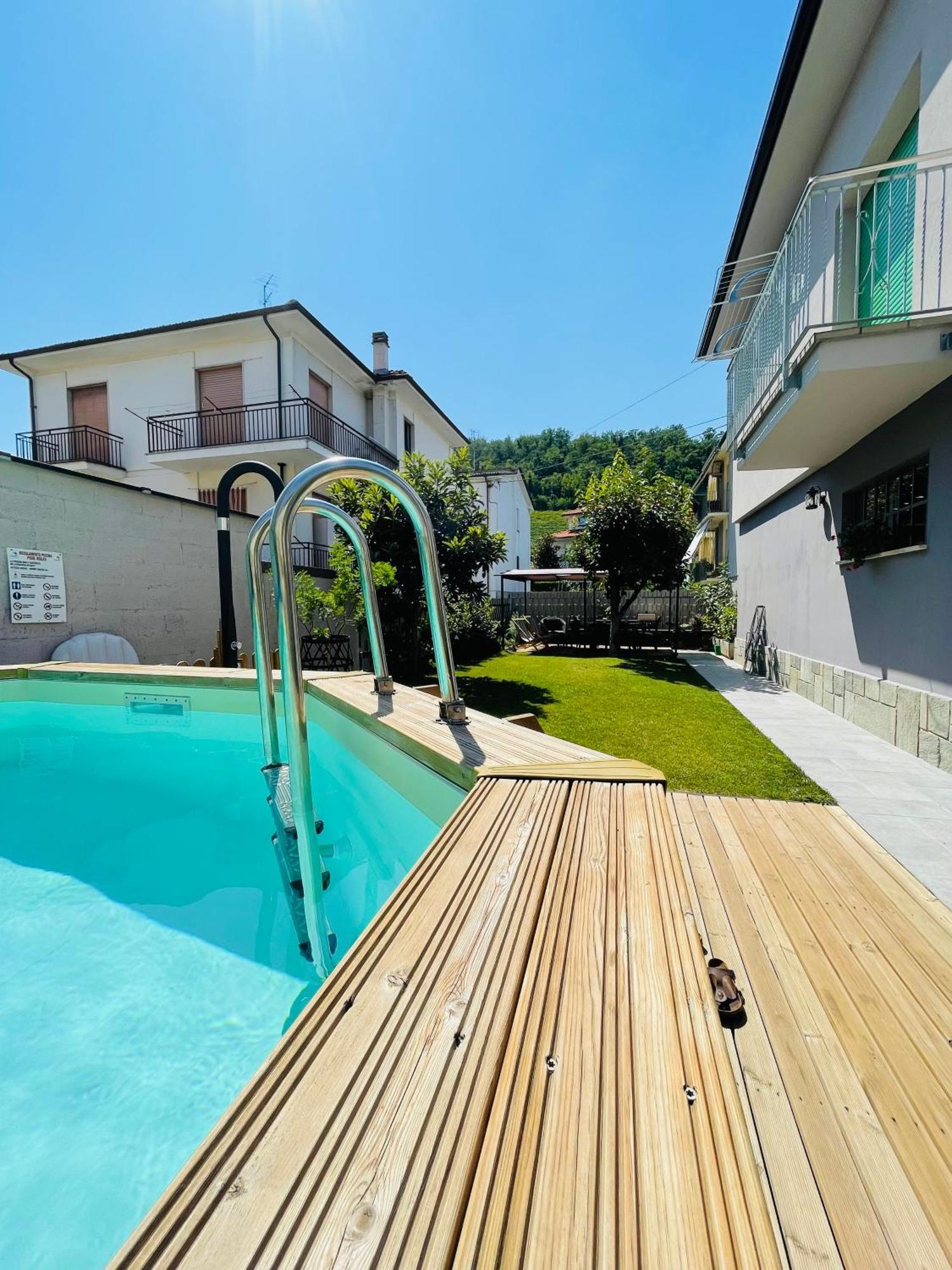 Casa Piero, Relax E Piscina Privata Tra Le Colline Delle Langhe Villa Alba  Exterior foto